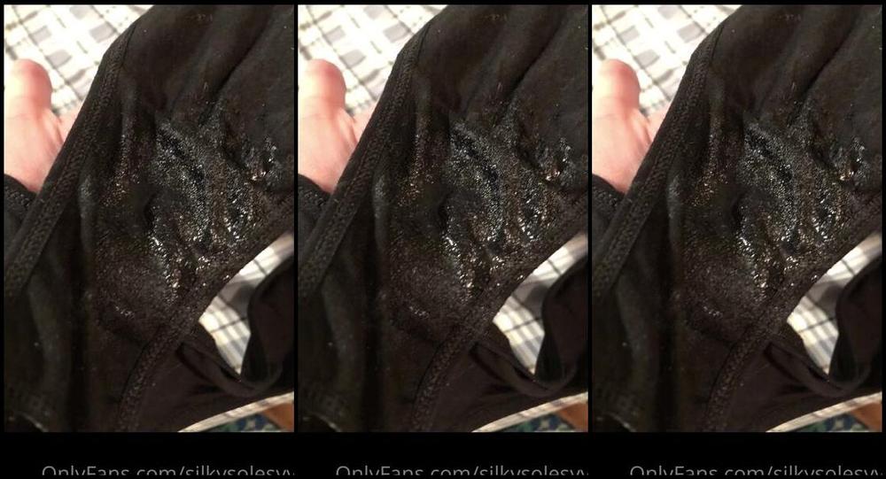 Silkysolesyyc Onlyfans It Was Pretty Chilly Out So I Thought I Had Better Make Cuckold Yyc Some Hot Tea To Warm Up His Morn