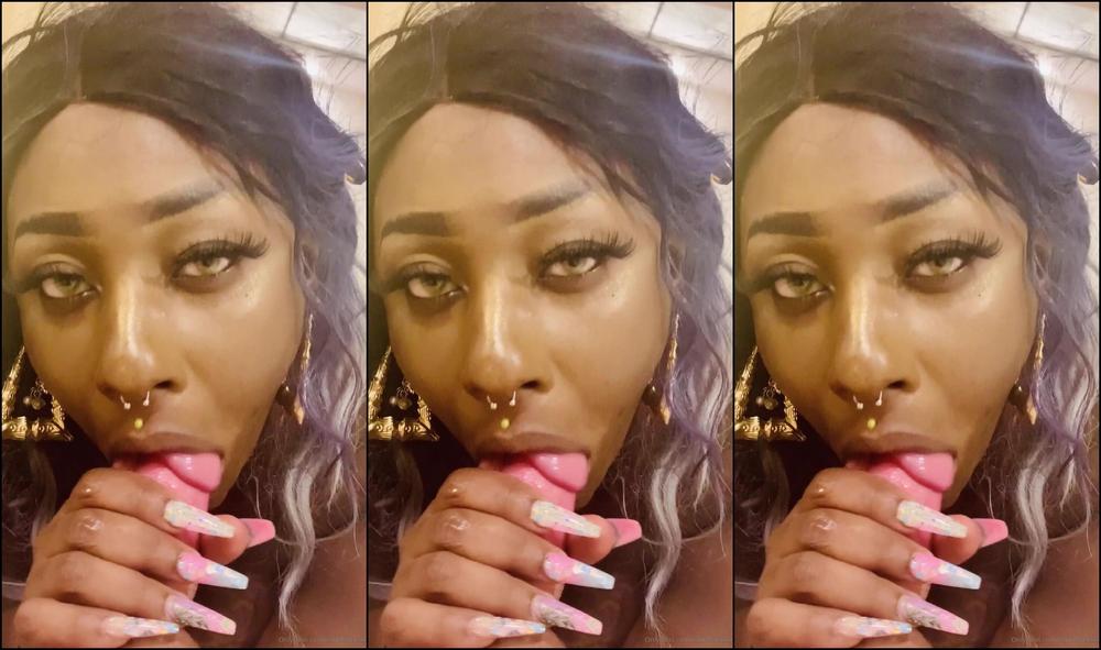 nikkistackzzz-11-07-2020-523866393-met-this-guy-on-tinder-he-has-such-a-nice-dick-i-just-had-to-suck-on-it-and-y-all-know