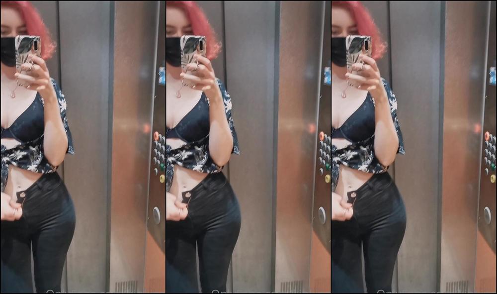 Kinkinny 2549432490 08 05 2022 Dans L Ascenseur O J Ai Failli Me Faire Griller Par Une Voisine Film Une Fois