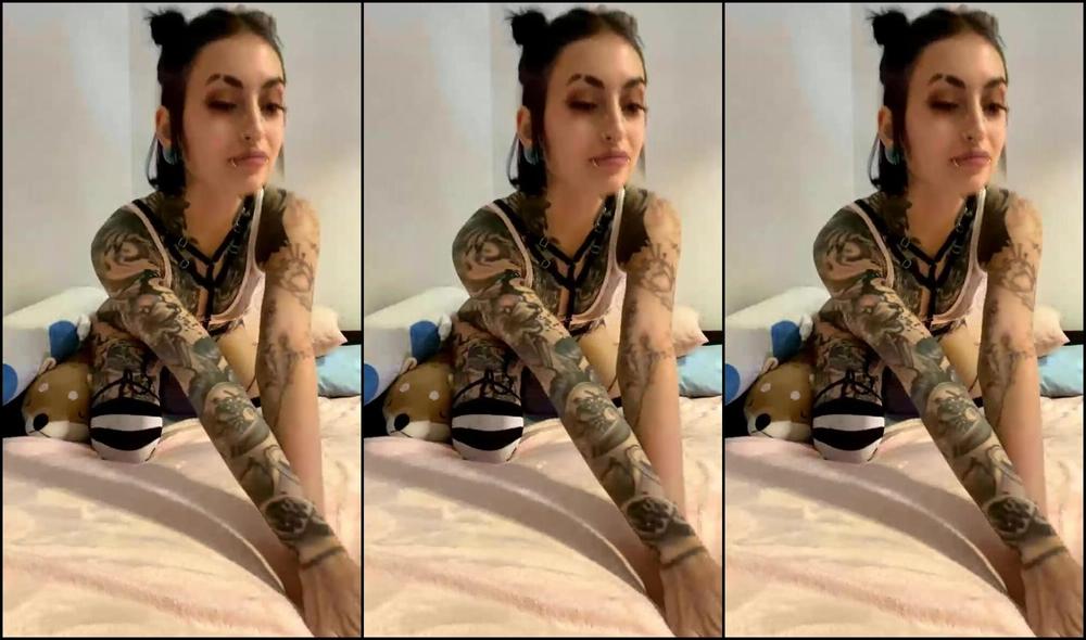 Suicidegirls Addox Being An Awkward Butt On Live Onlyfans Com Addox Stream Started At