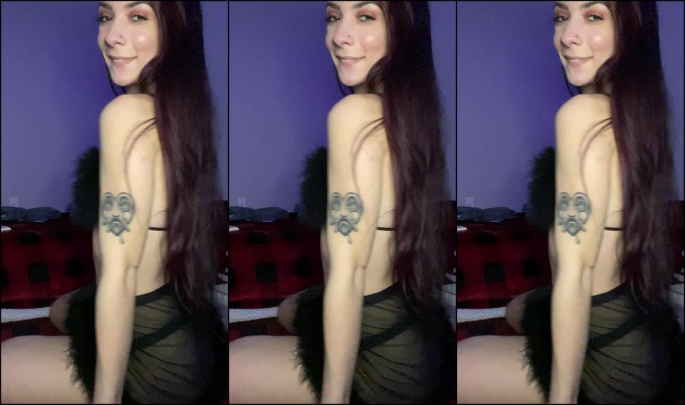 Lilbabyallie Ur Fave Fantasy Just Fucked Herself Silly Tip Your Qu