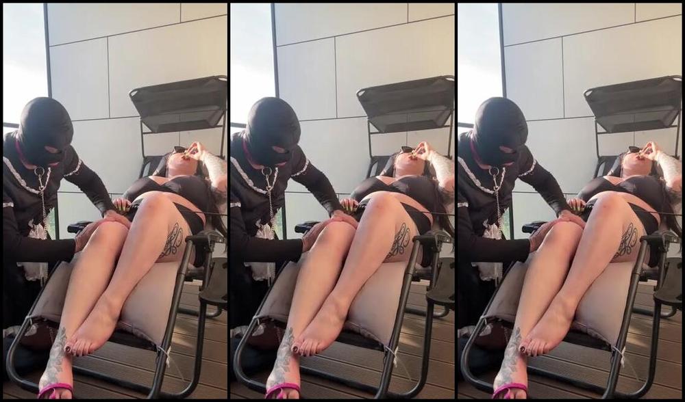 Mistresskarino Onlyfans On A Beautiful Sunny Day I Wanted To Relax On The Balcony During This Time