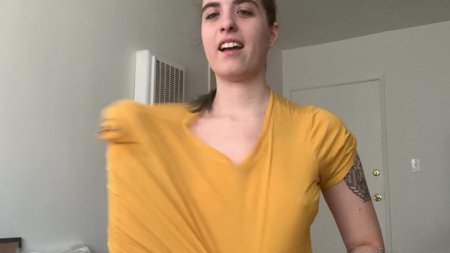 Pearlsage Old Video I Found From When I First Moved Into My New Place Watch Me Work Out And Get My