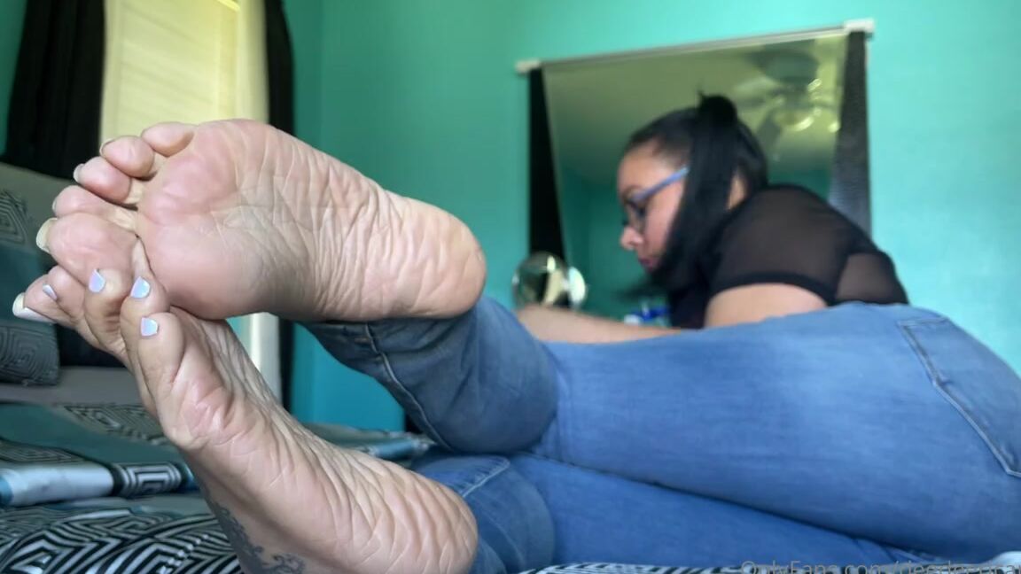 Deedeericanfeet Onlyfans As Requested In This Wide Angle View
