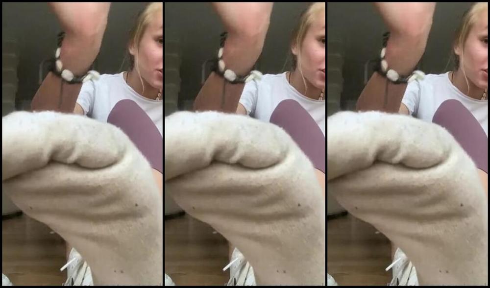 Emmysfeetandsocks Aka Emmyfeetandsocks Onlyfans After Workout Really I Have No Words For These Socks I Barely Could Breathp