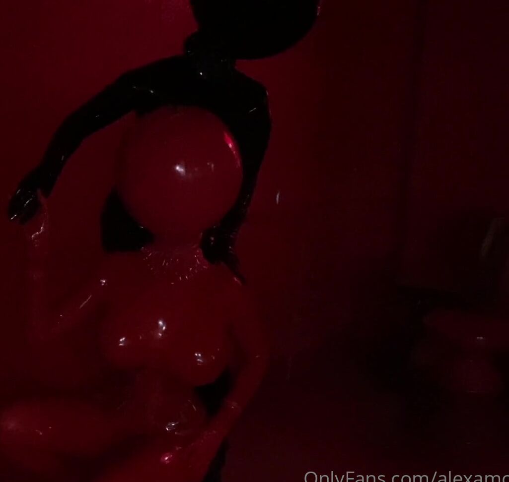 Alexamoorre Sundayselfie Latex Globe Hood Movie With Mfetilicious