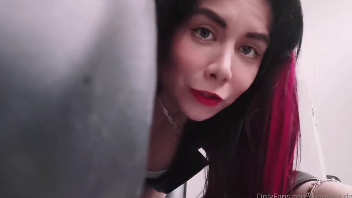 Giantess Debora Nicknamed Giantess Debora Onlyfans Do You Want To Live Forever From Now On You Will Be Under My Control And Then You Will Do Everything