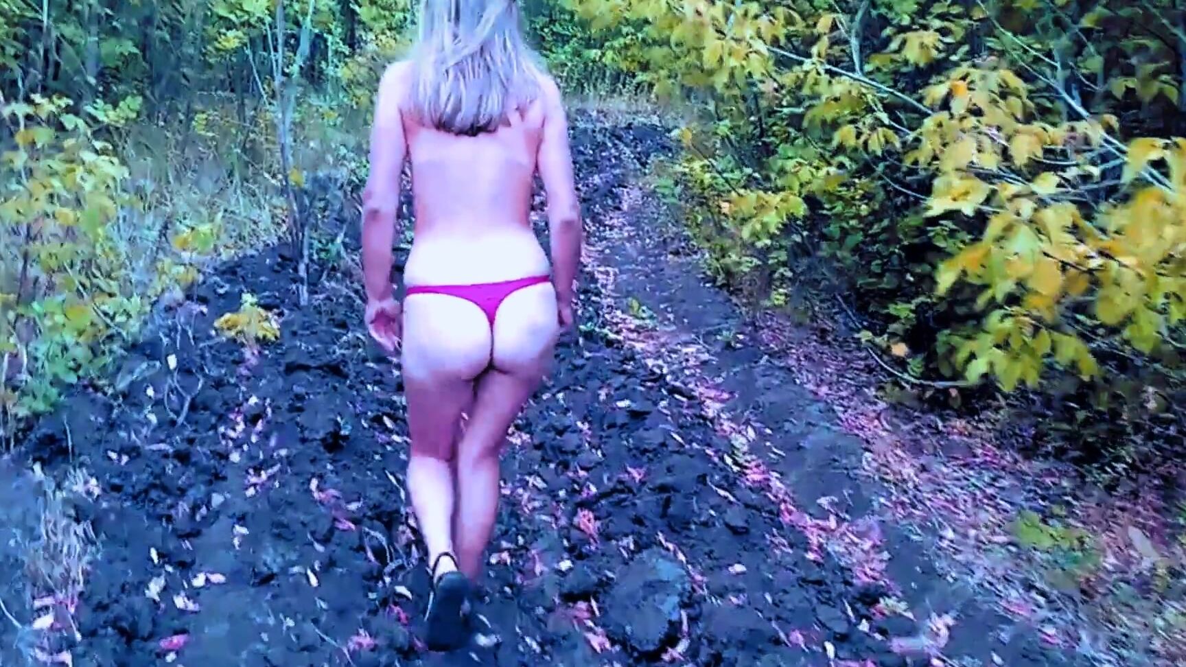 Sladkie 63 went for a drink of water with a nice lady nature beauty summer beach girls Pornhub