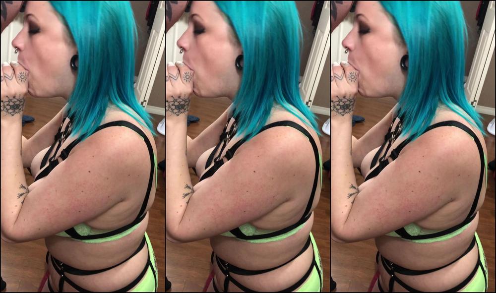 Knifeprtyxox Aggressive Blowjob