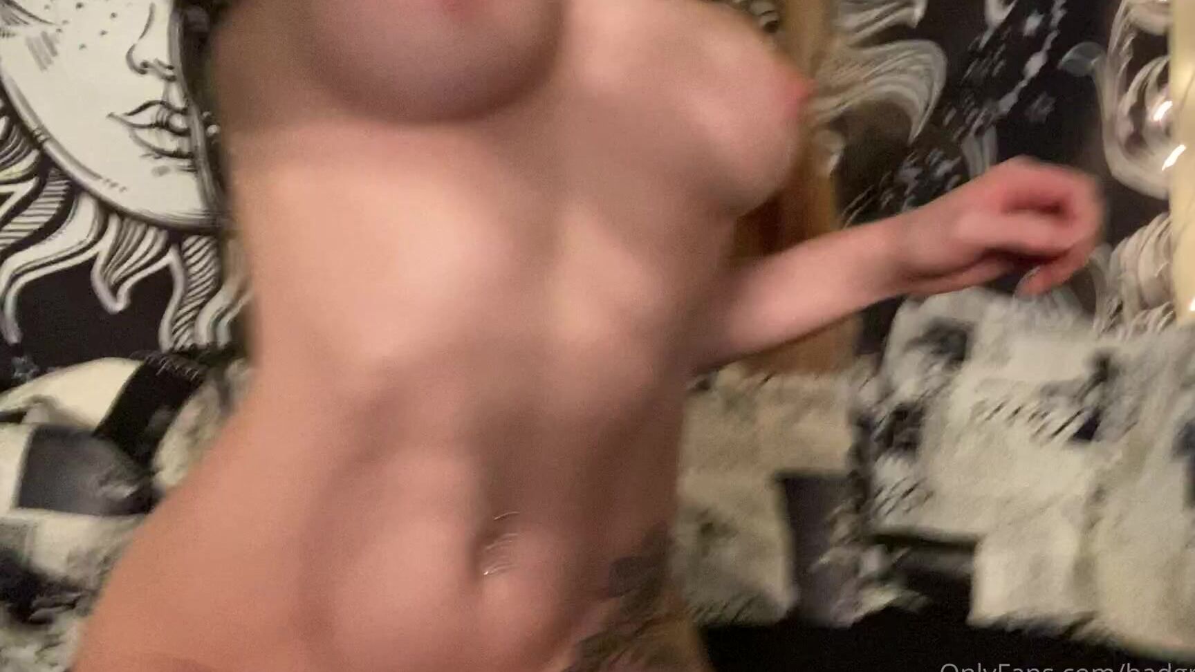 badgrljade-01-07-2020-486462656-i-like-to-have-fun-