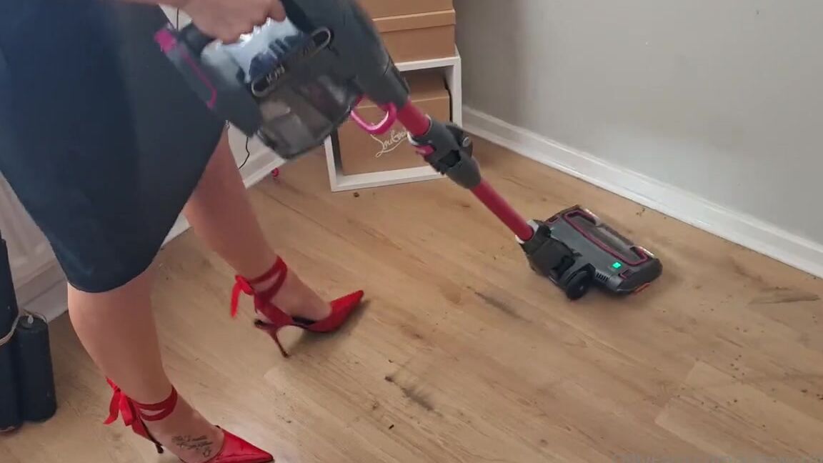 Kats Worn Heels Nicknamed Katswornheels Onlyfans Just Doing The Housework In My Red Patent Ankle Tie Heels