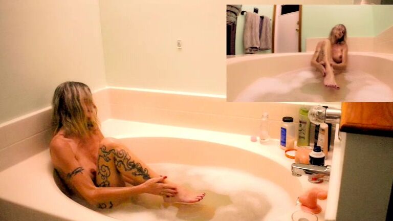 "Stormi Winters" oil, bathtub fetish, lotion/oil fetish, wet & messy, wet look STEAMY PLAY IN THE BATH manyvids