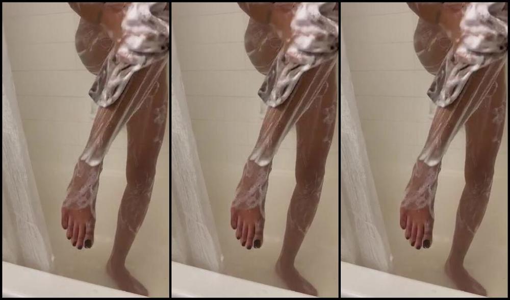 Zafeetllc Onlyfans Cum Watch Mama Take A Sexy Steamy Hot Shower