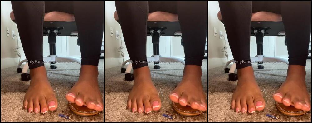 Queen Ri Nicknamed Solequeenri 08 30 2024 Onlyfans Video Mean Giantess Shrinks Her Tiny Boss And Crushes Him With Pretty French Tip Toes