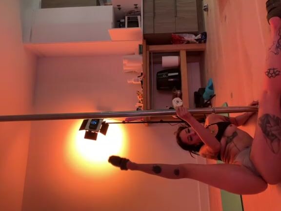 Habadomina Chatting Yoga And Dancing Don T Miss Out Next Time