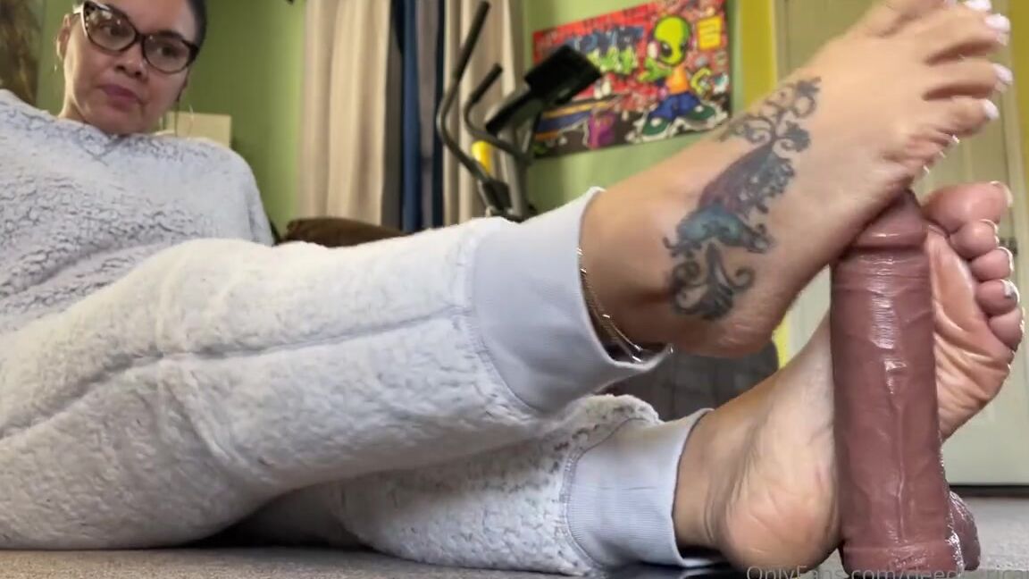Deedeericanfeet Onlyfans As Requested Wide Angle Side View Of Fj