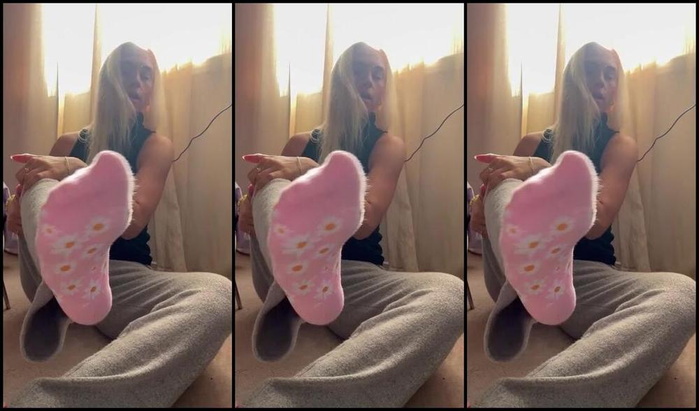 Atoesies Nicknamed Atoesies 10 14 2024 Onlyfans Video Pink Sockies