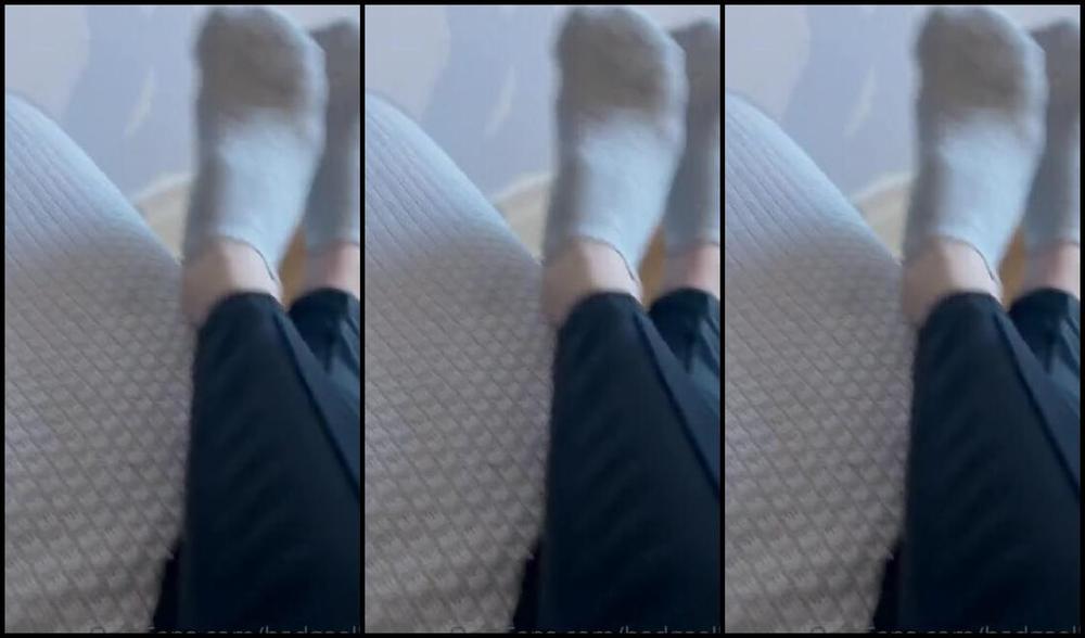 Goddessgaelle Nicknamed Badgaelle Onlyfans Envie D Un Bon Massage Des Pieds