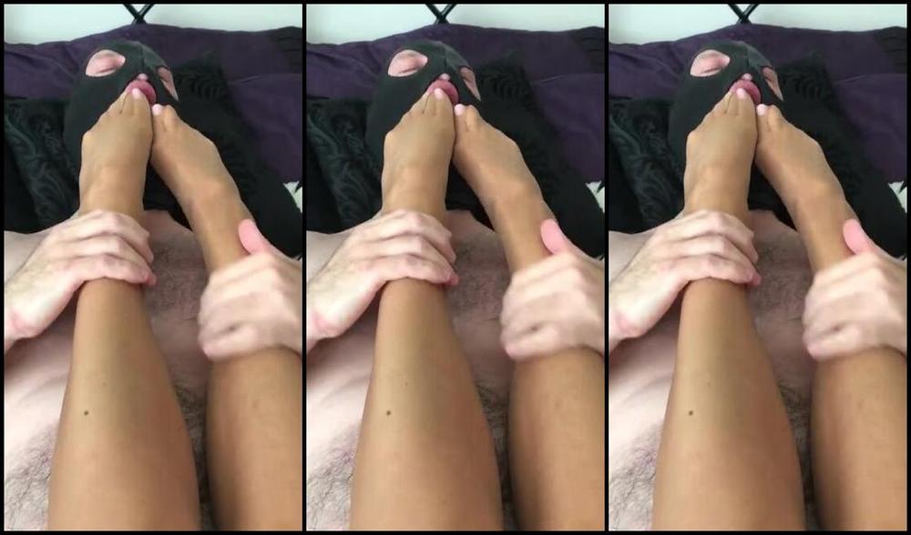 Ladydarkangeluk Onlyfans Video Clip For You Footworshipers Nylonlovers My Sub Is Very Lucky And Certainly Getting Carried