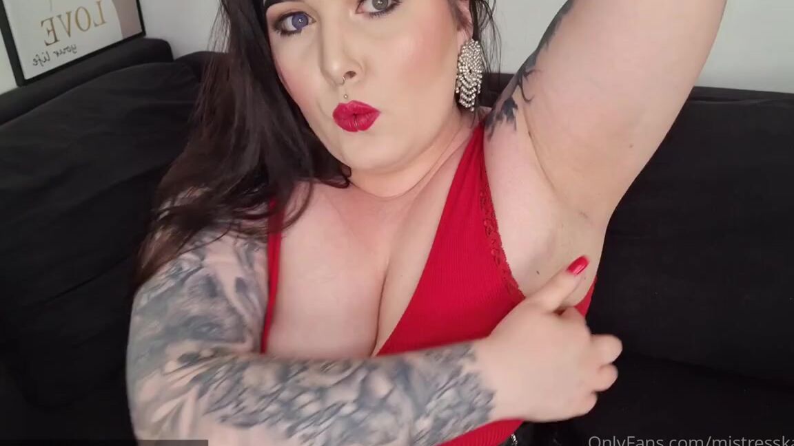 Mistresskarino Onlyfans Slave Task For Today Im After My Gym Training And I Need A Wash Yeah