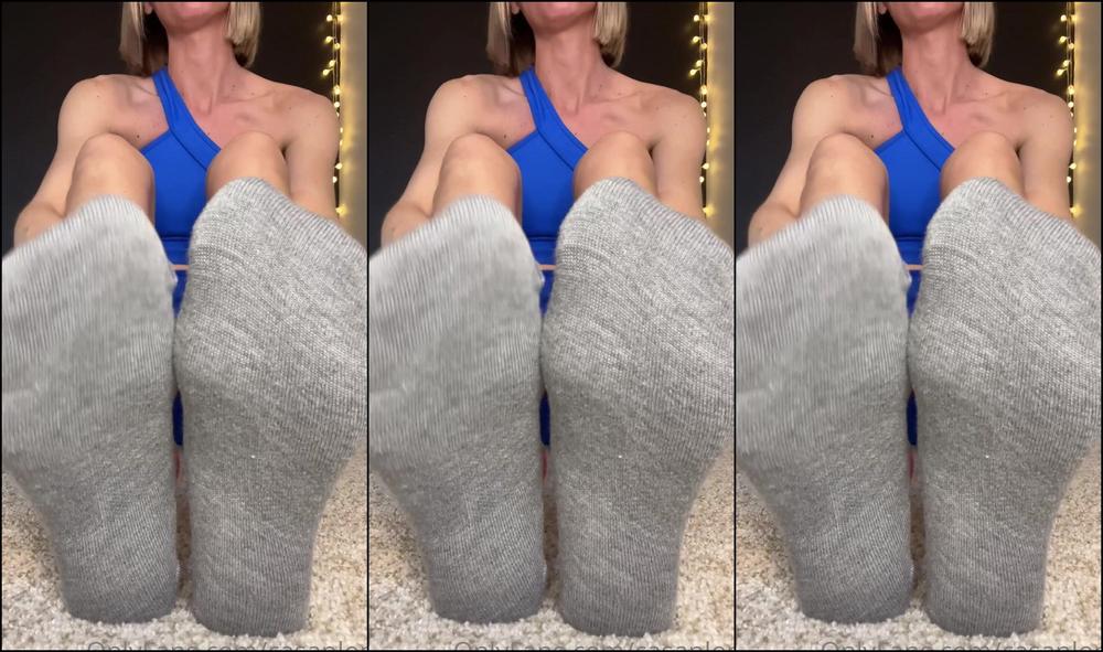 Casanlom What Would Your Friends Think If They Knew You