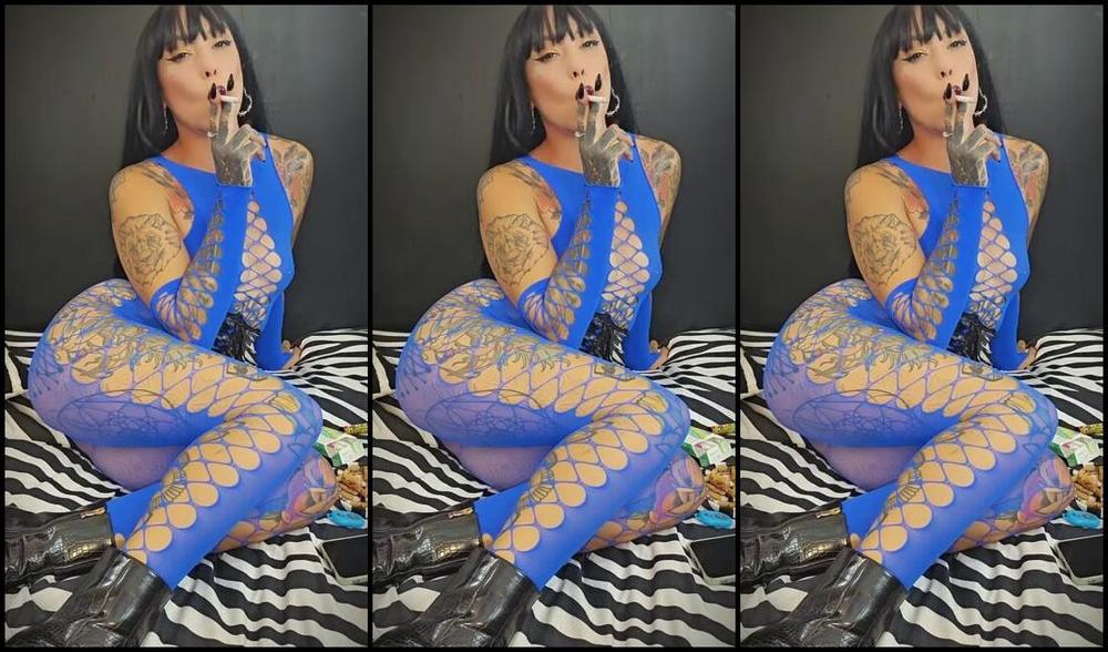 Queen Kinkerbell Nicknamed Kinkerbell23 Onlyfans Have A Cheeky Video Of Me Devouring This Misty 120 Its A Shame As Im Running