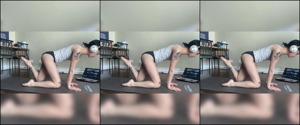 Lisathesuccubrat Morning Yoga