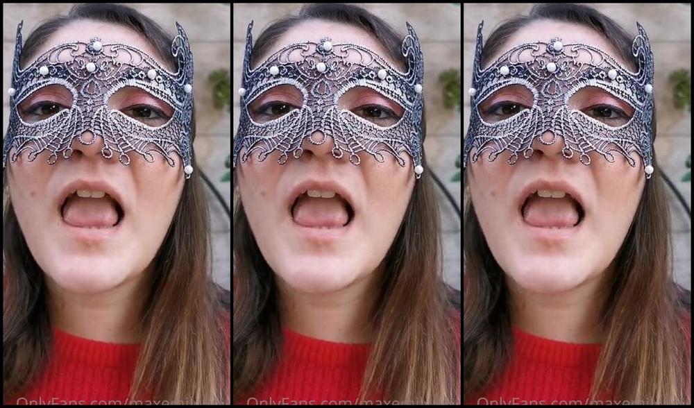 Emily Maxemilweber Nicknamed Maxemilweber 11 09 2020 Onlyfans Video 2 And A Half Minutes Of My Long Tongue And My Saliva 6Z