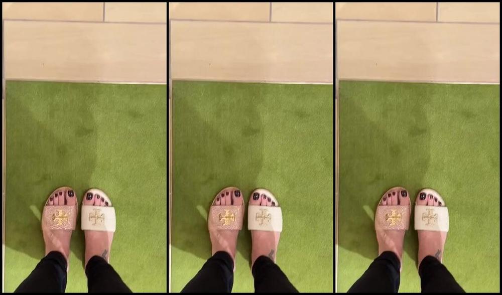 Goddess Pussyfoot Aka U186296307 Onlyfans Which Tory Burch Sandals Do You Think I Got Lit