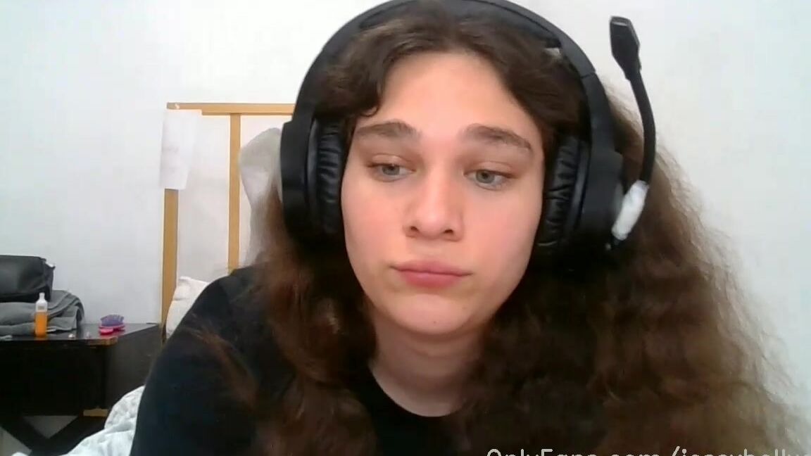 Jessybellyana 2339733190 01 24 2022 Stream Started At 01242022 1237 Am