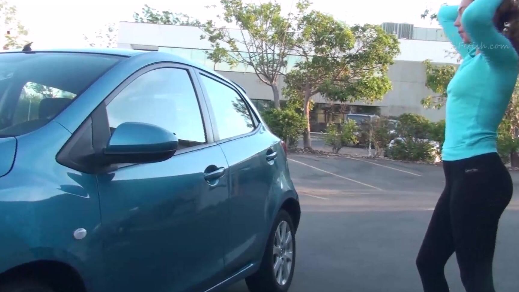 Custom Fetish Cherri Struggles With Stalled Car