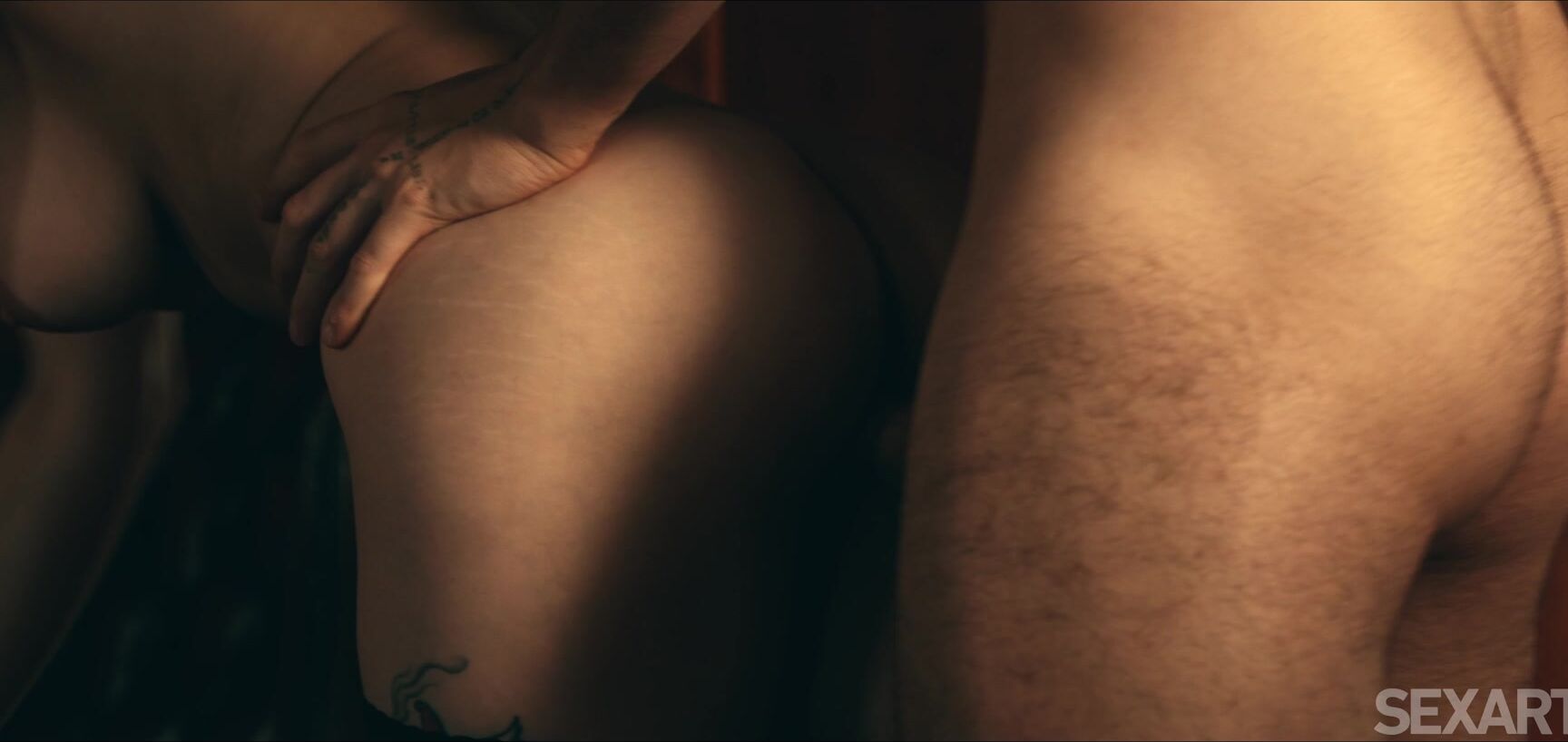 Olive Glass Sexart Croupier