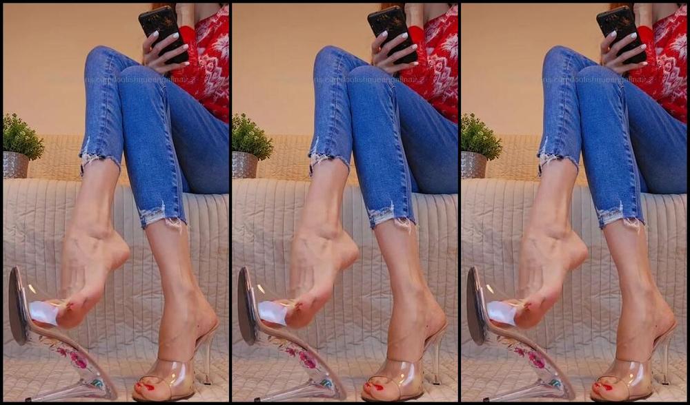 Footish Queen Galina Nicknamed Footishqueengalina 12 27 2023 Onlyfans Video Happy Hump Day Hope This Little Music Clip Will Make Your Day Which Heels Are