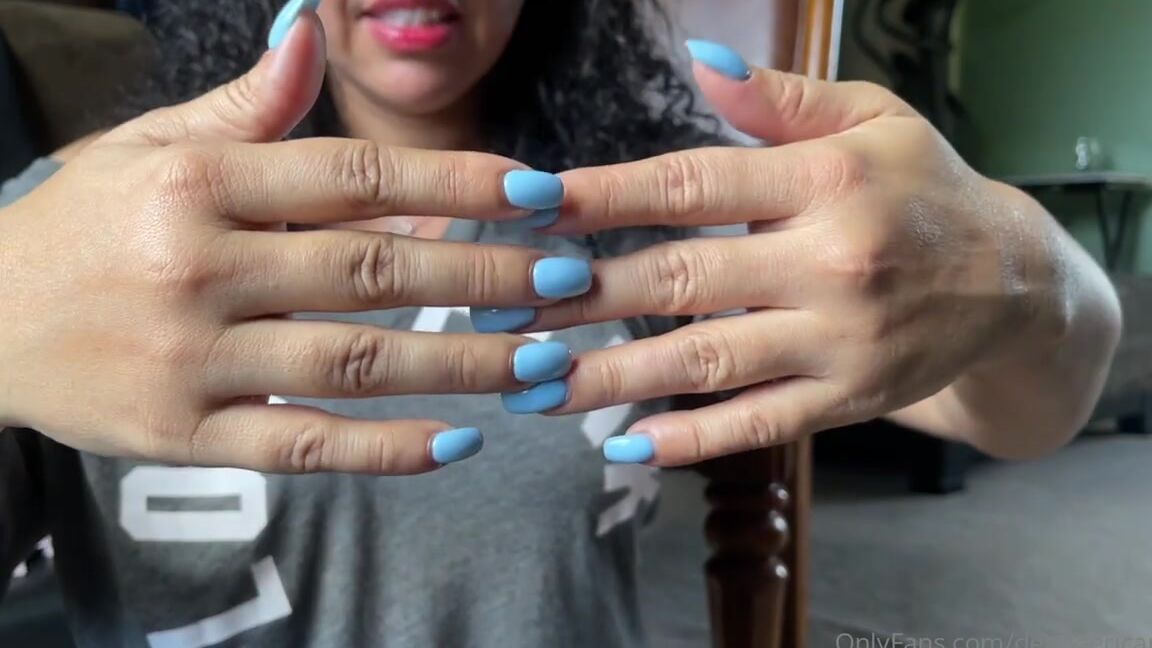 Deedeericanfeet Onlyfans As Requested Nothing Wrong Wit Also Liking My Hand Nails And Palms