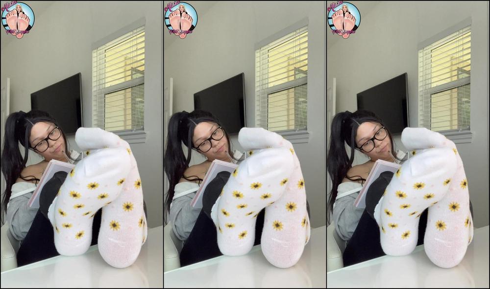 Aliciafeet Alicia Shy