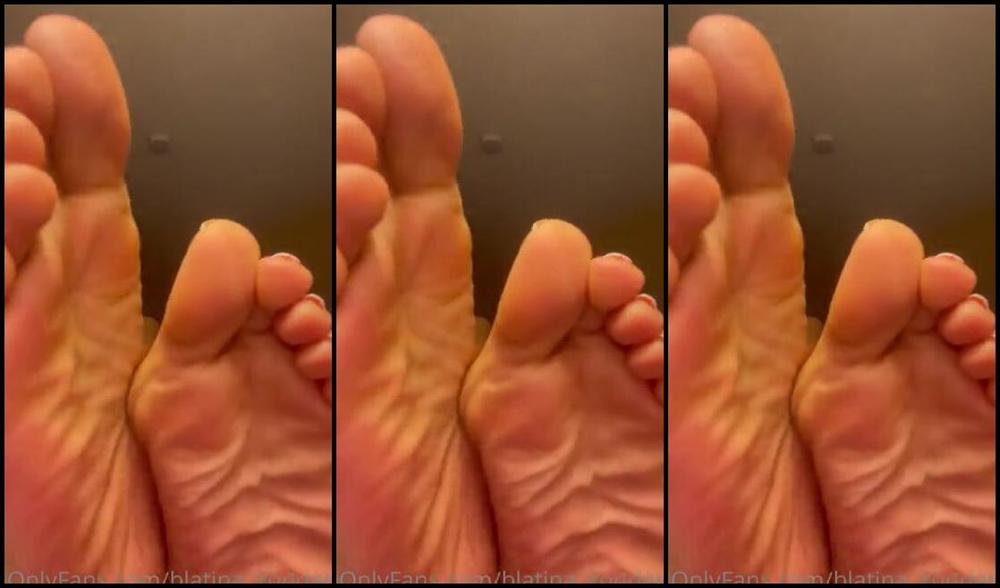 Blatina Goddess Onlyfans 01 26 2023 As I Blow Worship My Feet