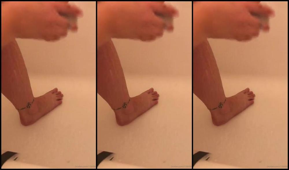 Prettynikkitoez Onlyfans Cleanin My Feet You Love Them Nice And Soft Footboy