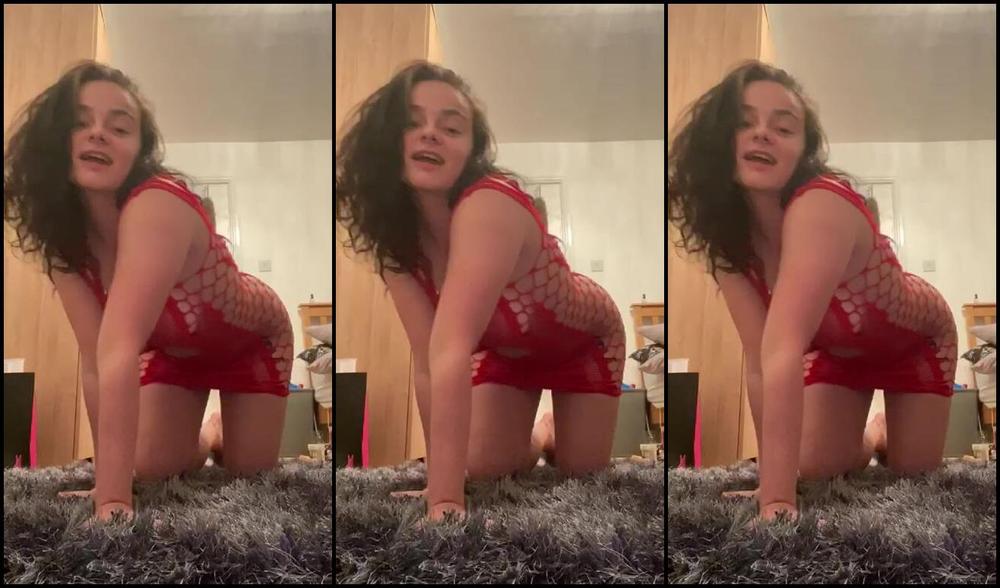 "Tiffanybabe01" masturbation, teens (18+), dirty talking, 18 & 19 yrs old, amateur Teen masturbates on floor up close manyvids