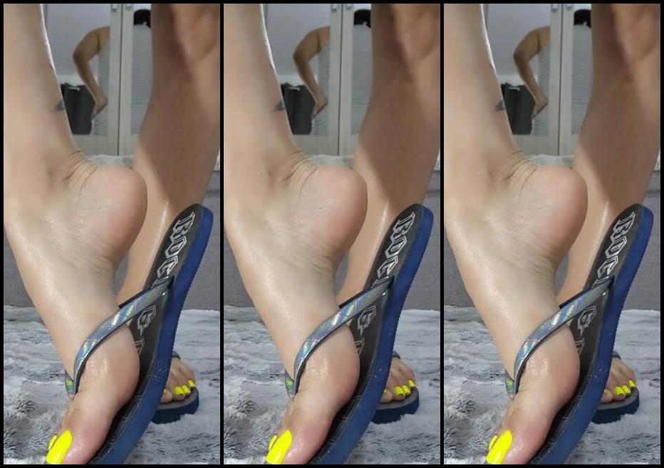 Miss Vania Nicknamed Feetofvania Onlyfans Modeling For You Part 1 Of 3