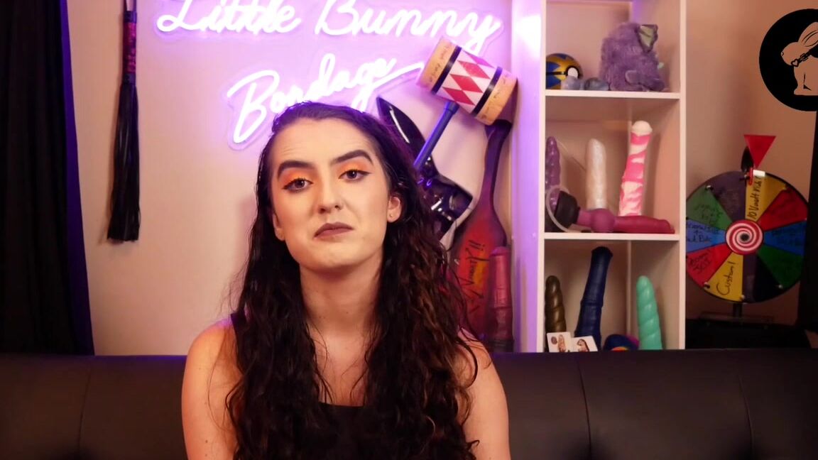 Vlog, Blogging, SFW, Friends bunny s broadcast august ManyVids