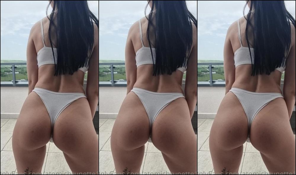 Atomicbrunette18 1 107