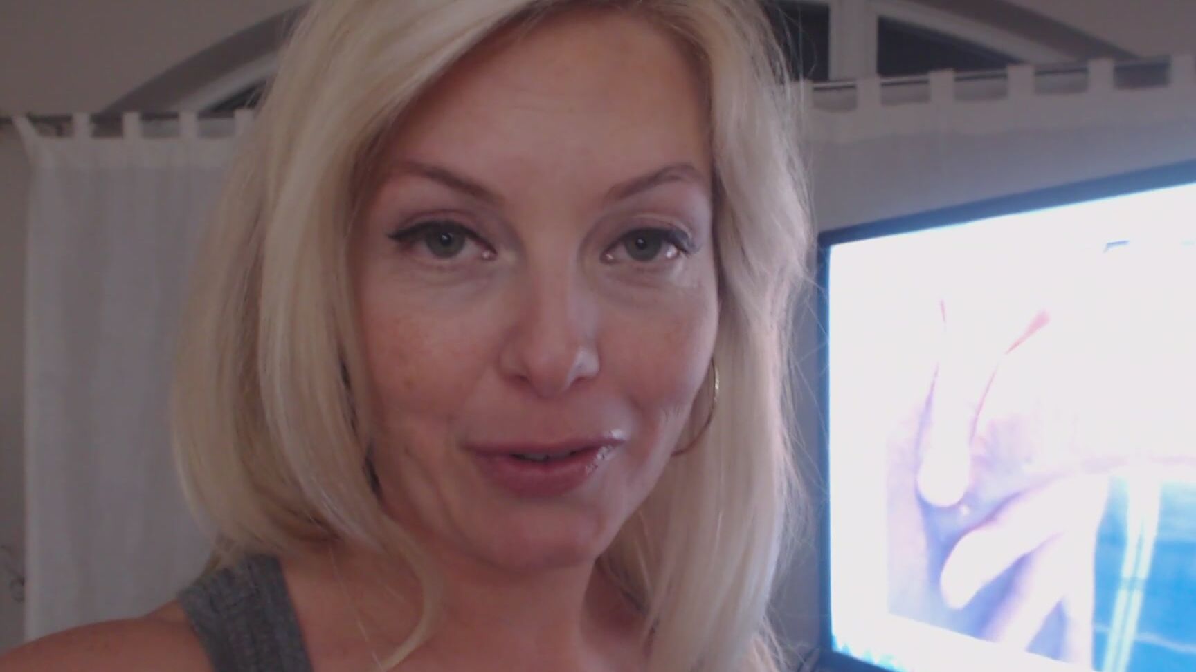 Missbehavin Cock Rating Mrroboto Vip Pussy Com