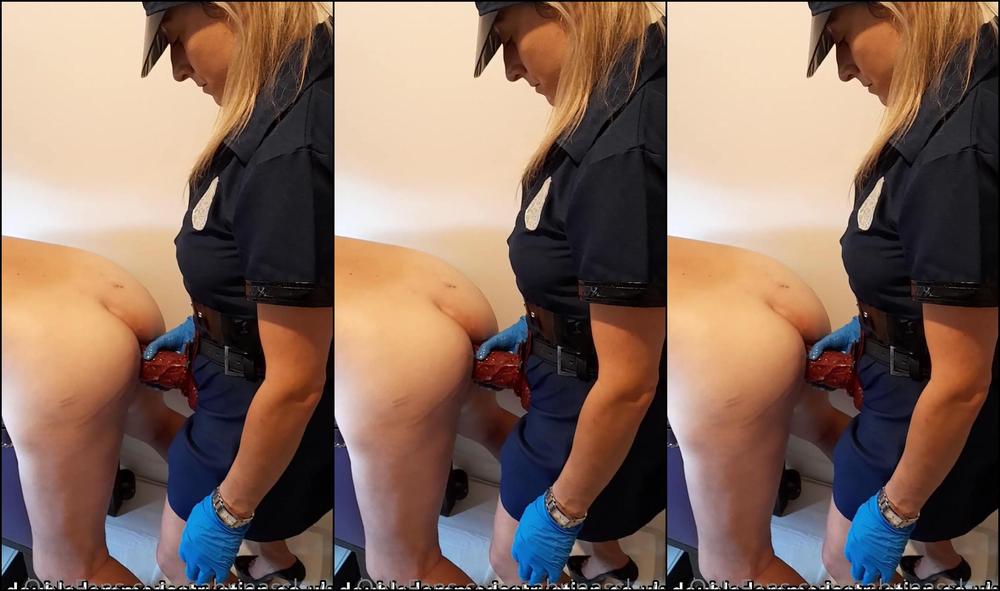 Sabrinasslaves A Nice Big Video Here Of Some Nice Big Toys Going Up A Nice Big Hole Watch As Fetishni