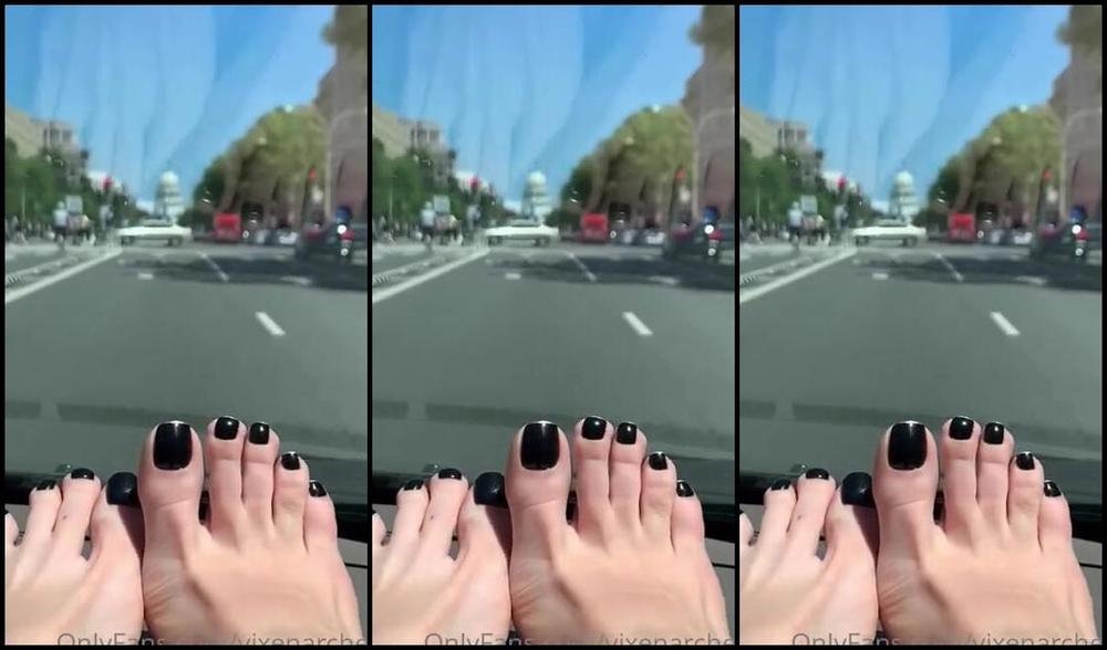 Vixenarches Onlyfans Would You Be Able To Keep Your Eyes On The Road