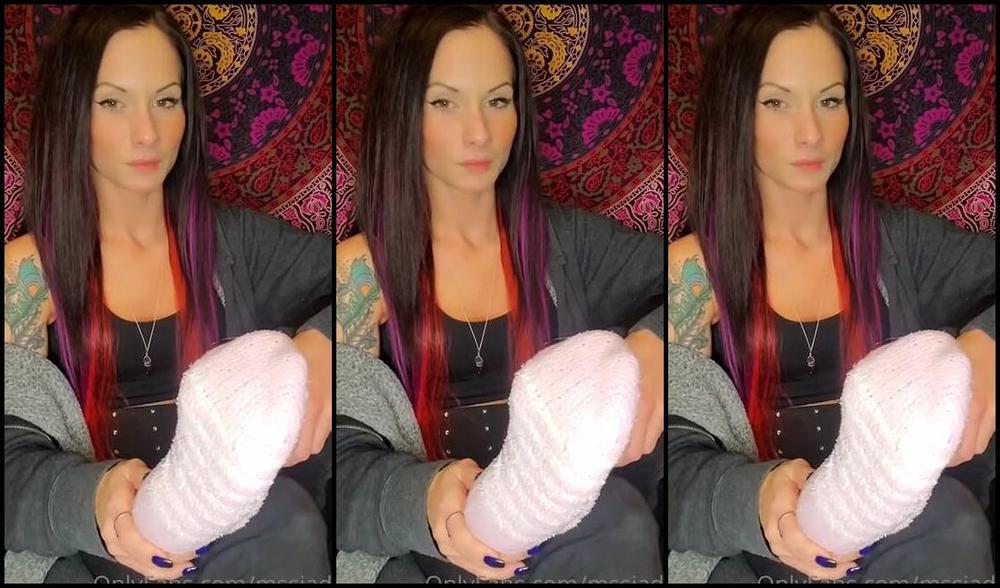 Mssjada Nicknamed Mssjada Onlyfans A Little Bit Of Foot Worship Before I Go Take Some Nudes