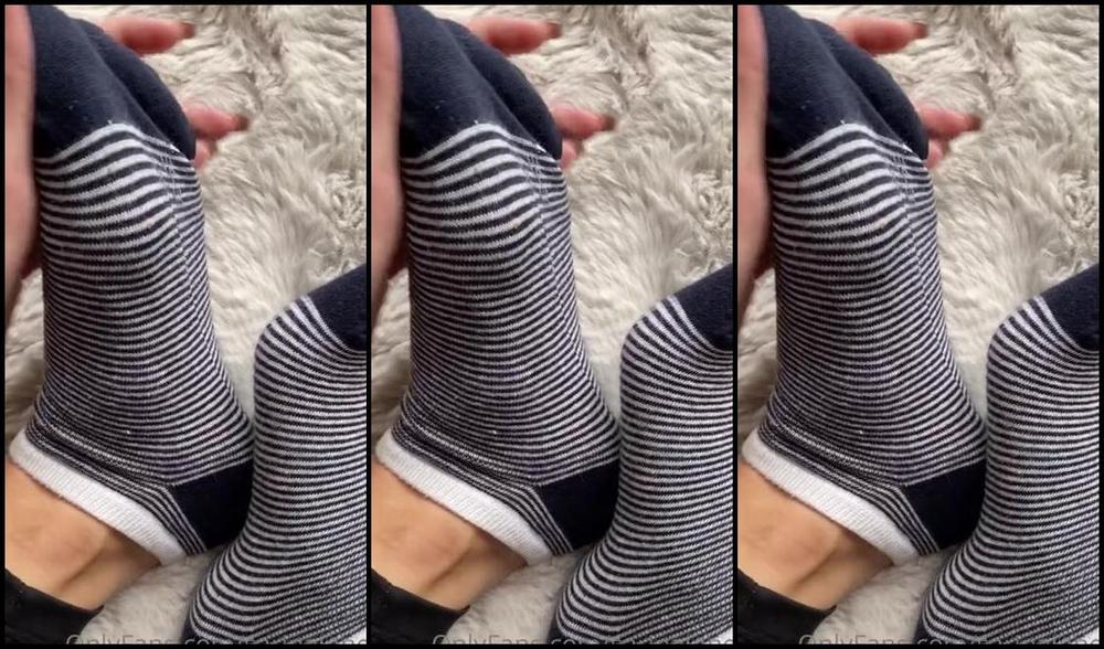 Sarina Jones Nicknamed Sarinajones 02 16 2023 Onlyfans Video Sniff It