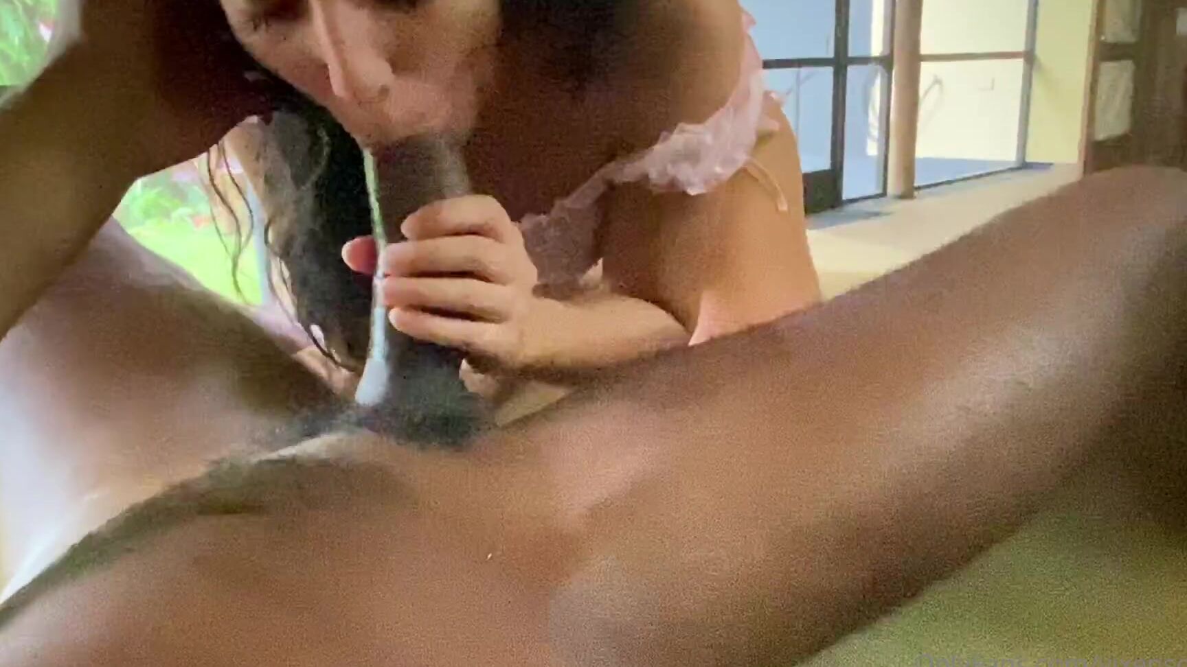 vixensophia-15-08-2020-705347413-in-paradise-with-you-yourboyfcisco-.-practicning-my-head-game-and-reverse-cow-girl-w