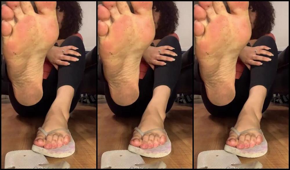 Natasha Aka Vibez3 Onlyfans Pathetic Little Bitch Get To Cleaning My Dirty Feet