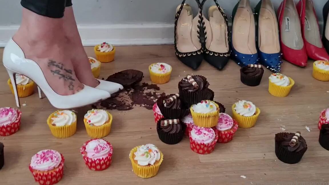 Kats Worn Heels Nicknamed Katswornheels Onlyfans Part 2 Let The Crushing Commence What A Better Pair To Start In Than