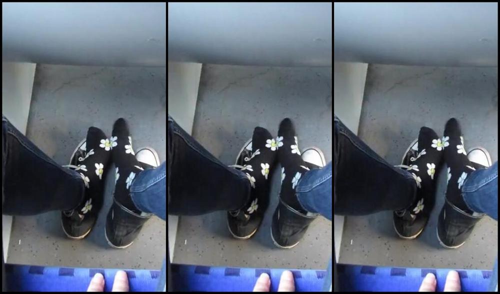 Neolasoles Nicknamed Neolasoles Onlyfans In A Train